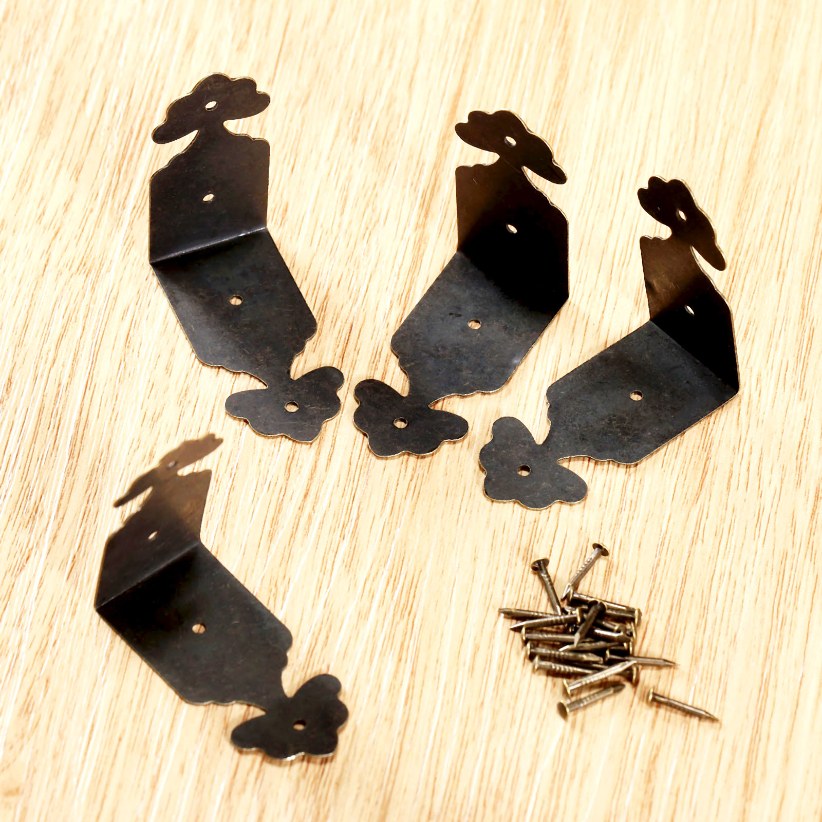 4pcs ตัวป้องกันมุมเหล็กดอกไม้  - Furniture Hardware Decorative บทวิจารณ์และราคา